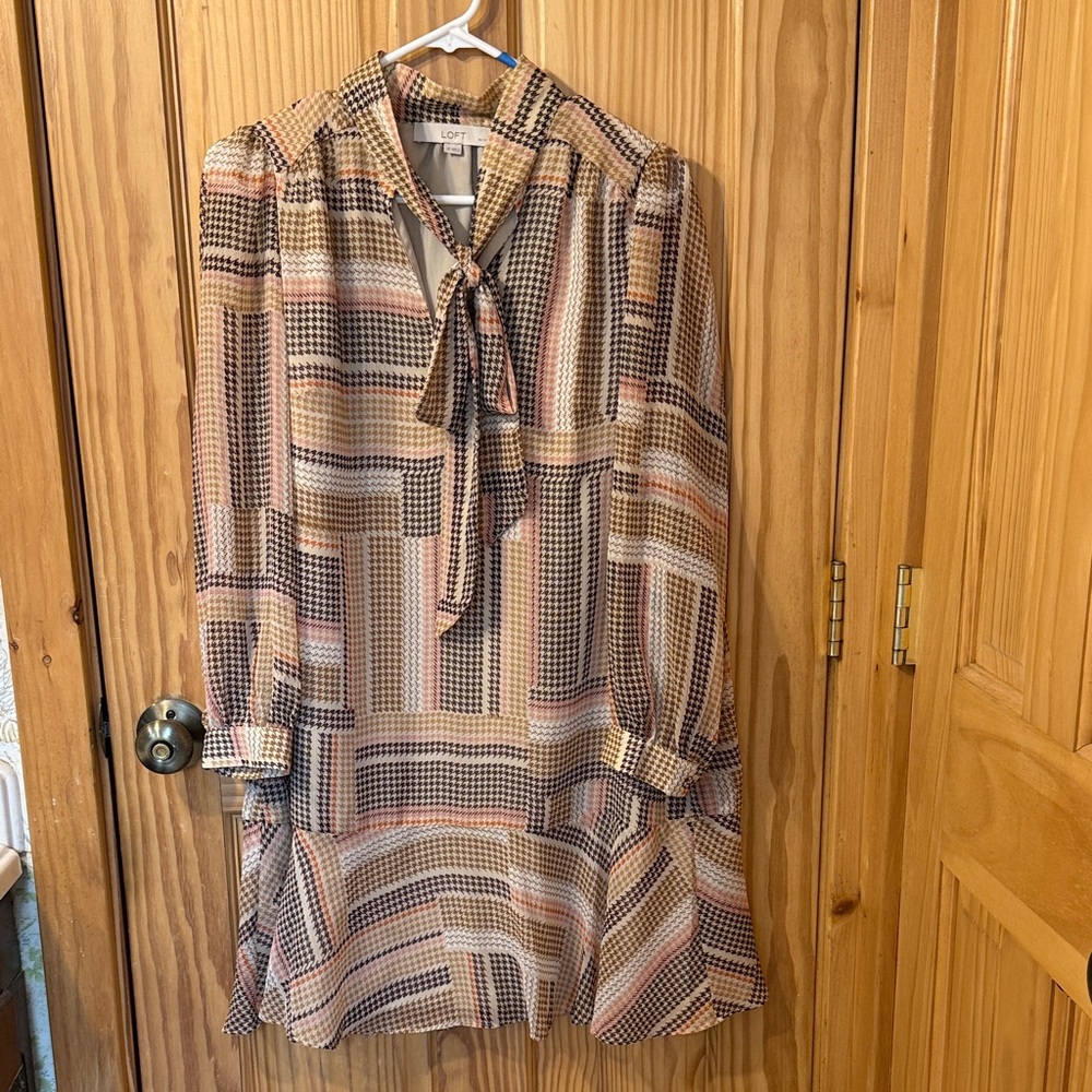 Loft Houndstooth Patterned Dress - image 1